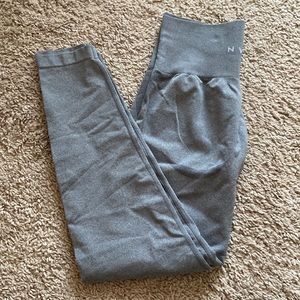 M NVGTN Light Grey Leggings with Contour